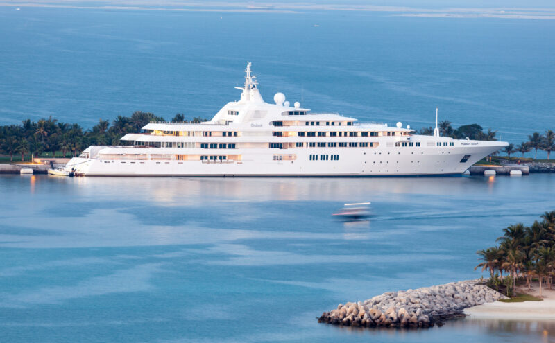 Dubai Yacht